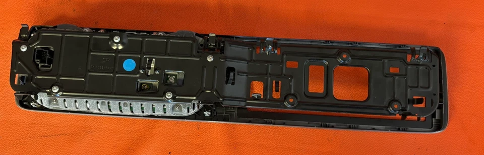 2018 OEM MERCEDES BENZ E300 SPEEDOMETER CLUSTER W 49K MILES - Image 3 of 4