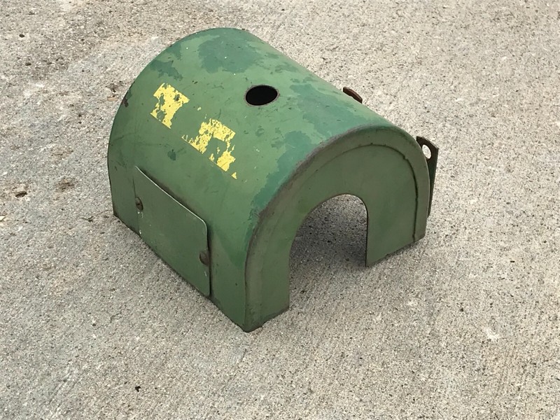 John Deere 14T Hay Baler AUGER DRIVE CHAIN SHIELD / GUARD # AE12313E