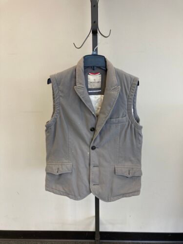 $995 Moncler V Visvim Light Gray Vest sz 3 - Afbeelding 1 van 12