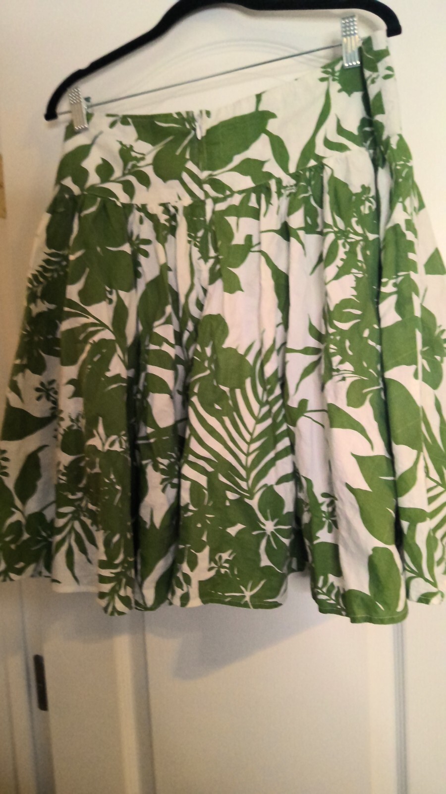 Roxy White & Green Cotton Skirt Size 9 - image 4