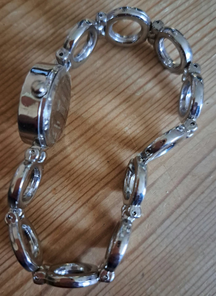 Reloj de pulsera Boxx cuarzo cara redonda plata acero inoxidable trasero dama Foto 3 de 4