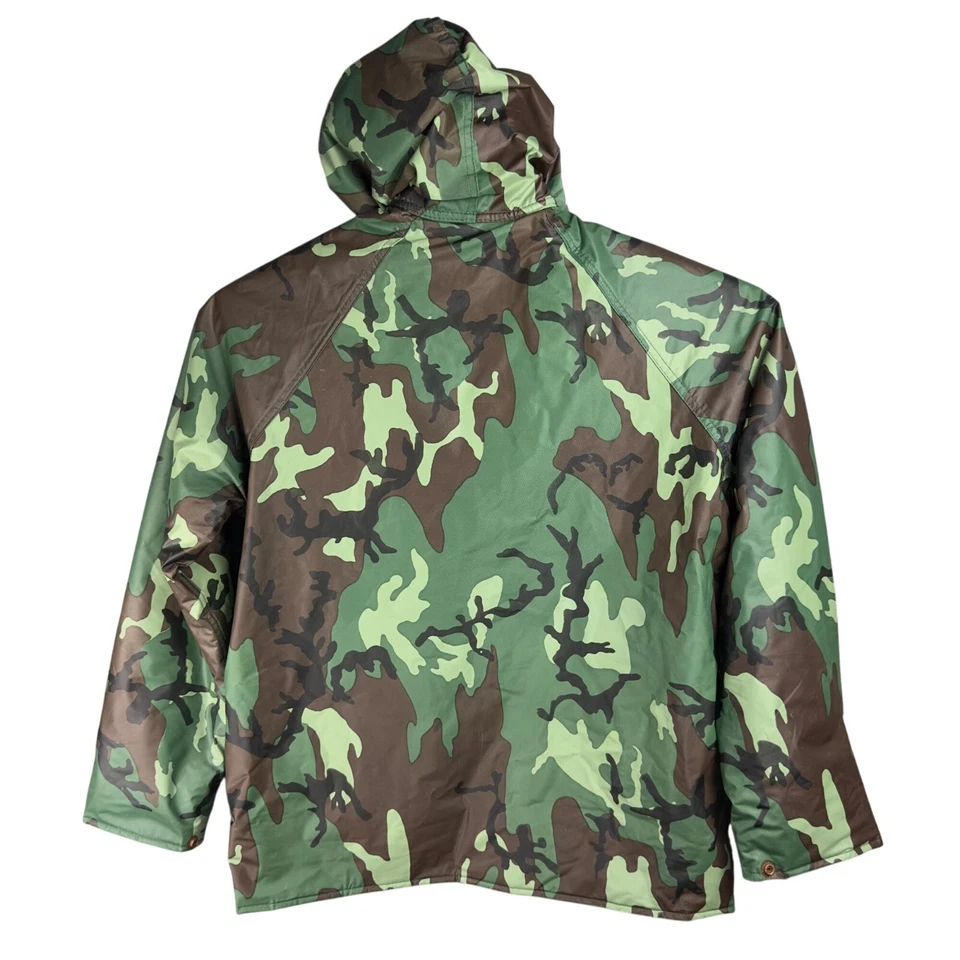 Chaqueta de Lluvia Rothco Camuflada con Capucha Hombres M Impermeable PVC Aislado Acolchado Forrado De Colección Foto 2 de 4