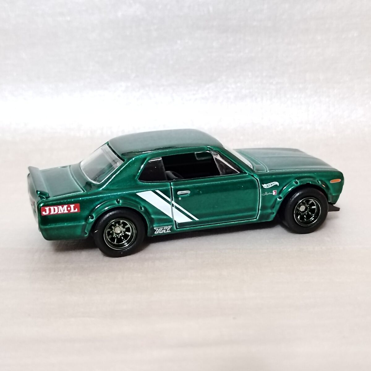 流行 ホットウィール STH NISSAN SKYLINE HT 2000GT-X ミニカー