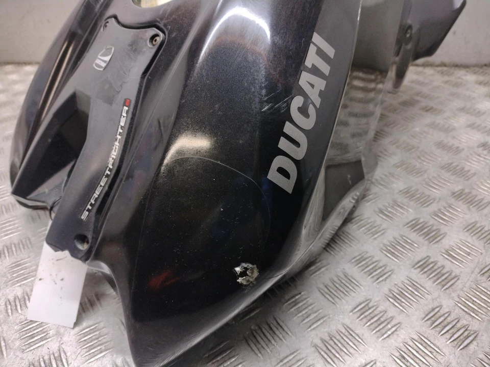 2009 DUCATI STREETFIGHTER 1100 S 1098 V2 Fuel Tank (GRAZES) - Image 2 of 4