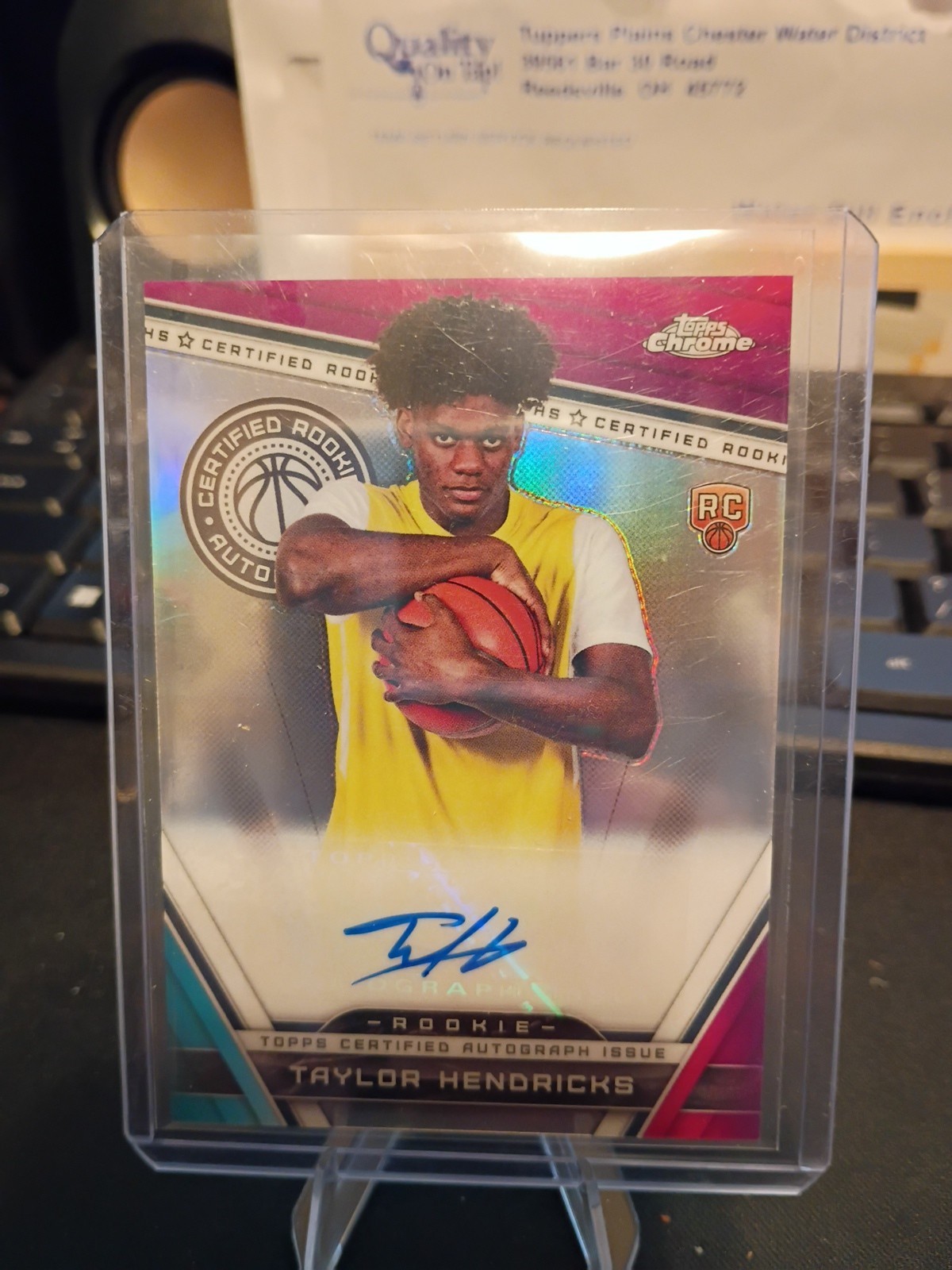 2023-24 Topps Chrome - Certified Rookie Autographs Taylor Hendricks #CRA-TH (AU,