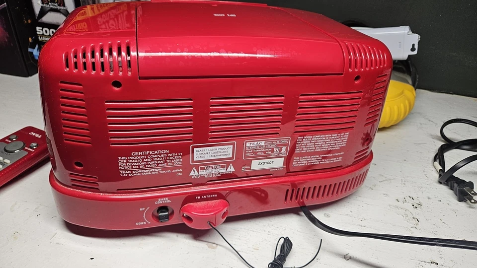Rádio reprodutor de CD Bluetooth TEAC SL-D920 vermelho - Imagem 4 de 4