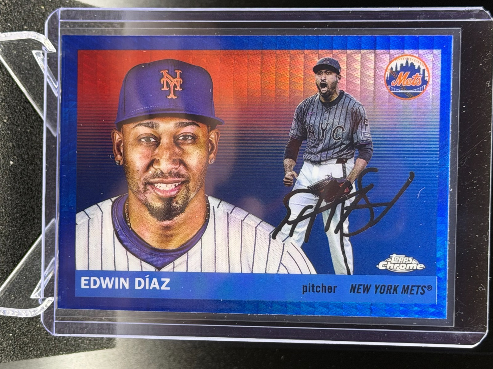 Edwin Diaz 2025 Topps Chrome Platinum Blue Prism #121 - New York Mets