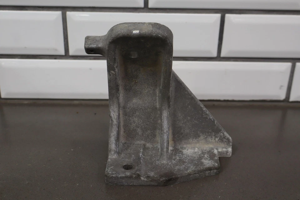 Par de soportes de montaje del motor Pontiac GTO 2004-2006 Foto 3 de 4