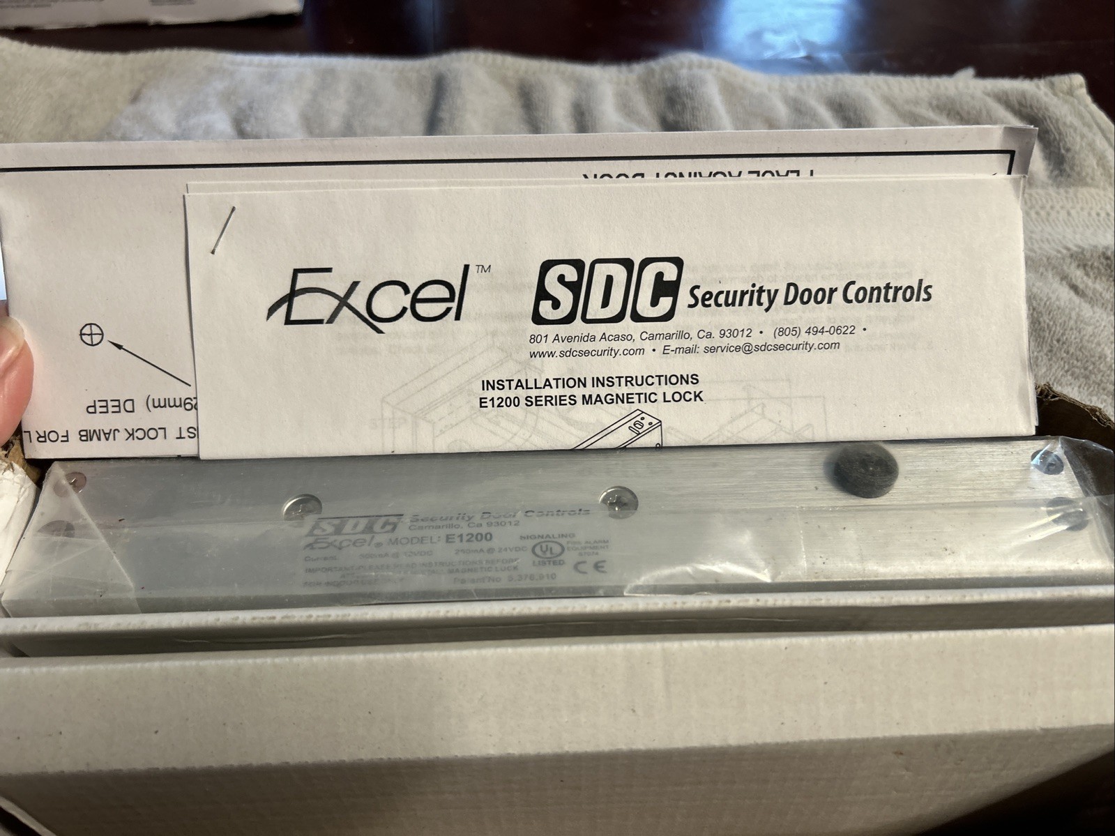 Security Door Controls E1200 Series Magnetic Lock