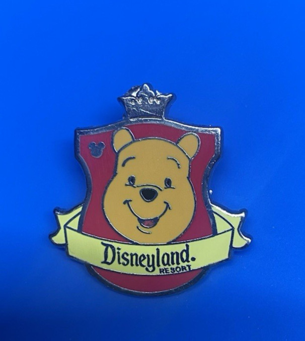 Disney Pin Winnie The Pooh Hidden Mickey 5 of 5 Yr 2012