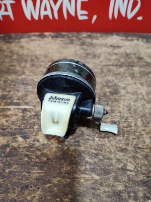 Vintage Johnson Sabra 130B spin cast reel