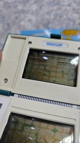Game &Watch Gold Cliff Nintendo  Only the screen protector is visible.