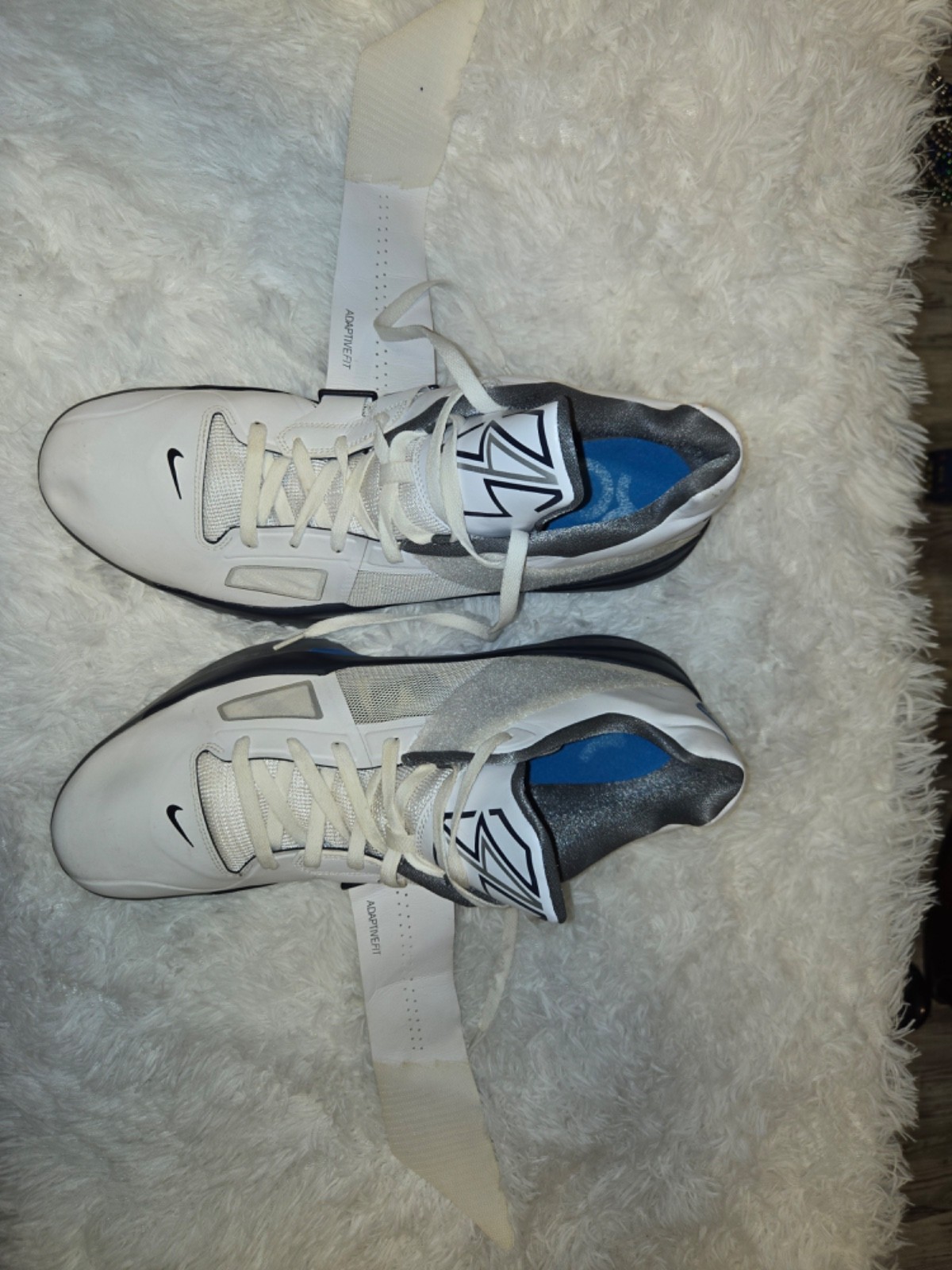 Men, white tennis shoes Nike size 17, good condition thumbnail 6
