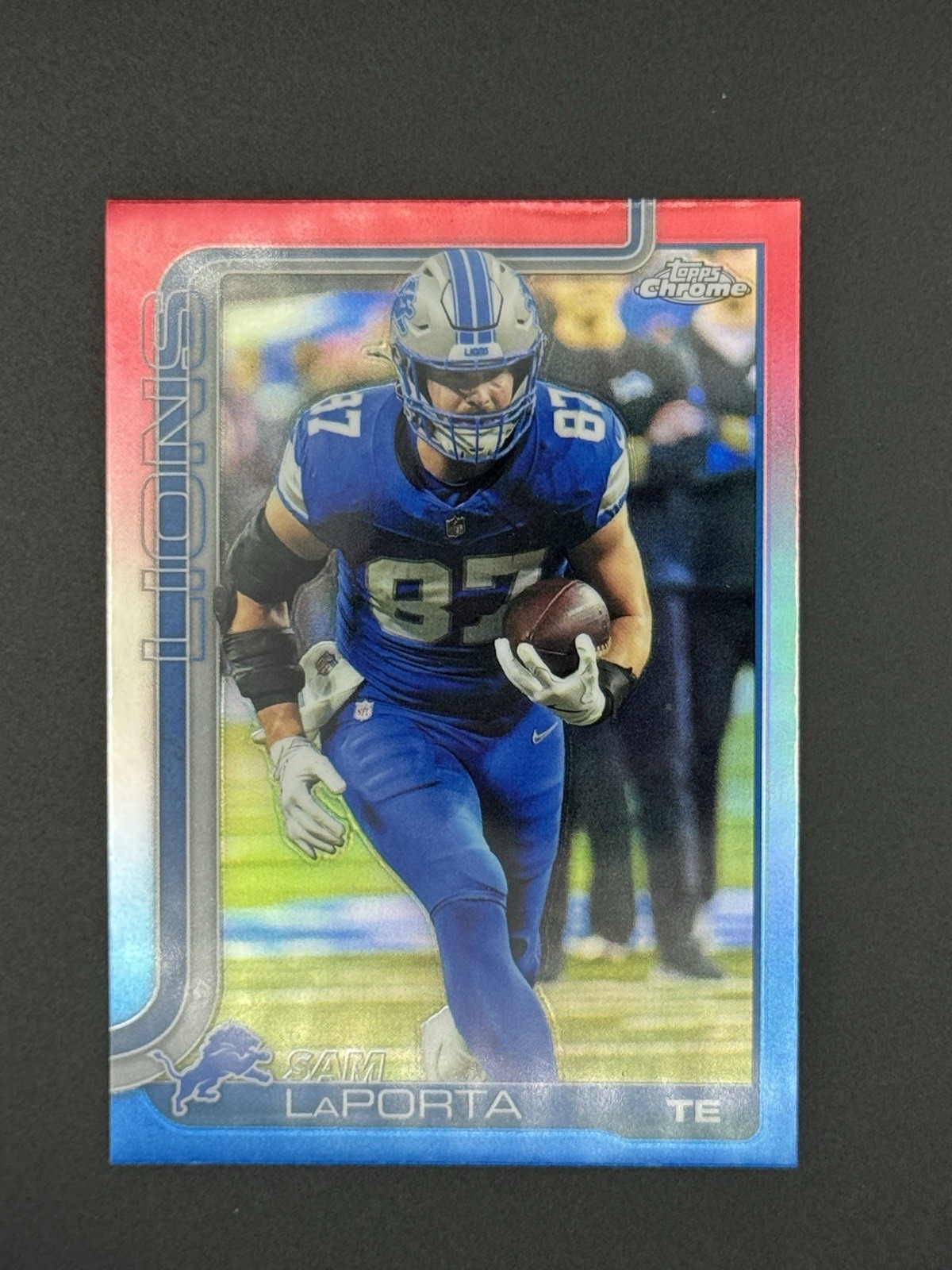 2025 Topps Chrome - Sam LaPorta #100 Red White & Blue Refractor