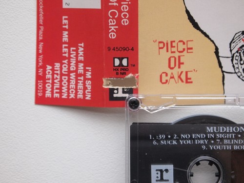 MUDHONEY - PIECE OF CAKE (REPRISE 9450904) 1992 USA CASSETTE TAPE GRUNGE ALT - Picture 3 of 6
