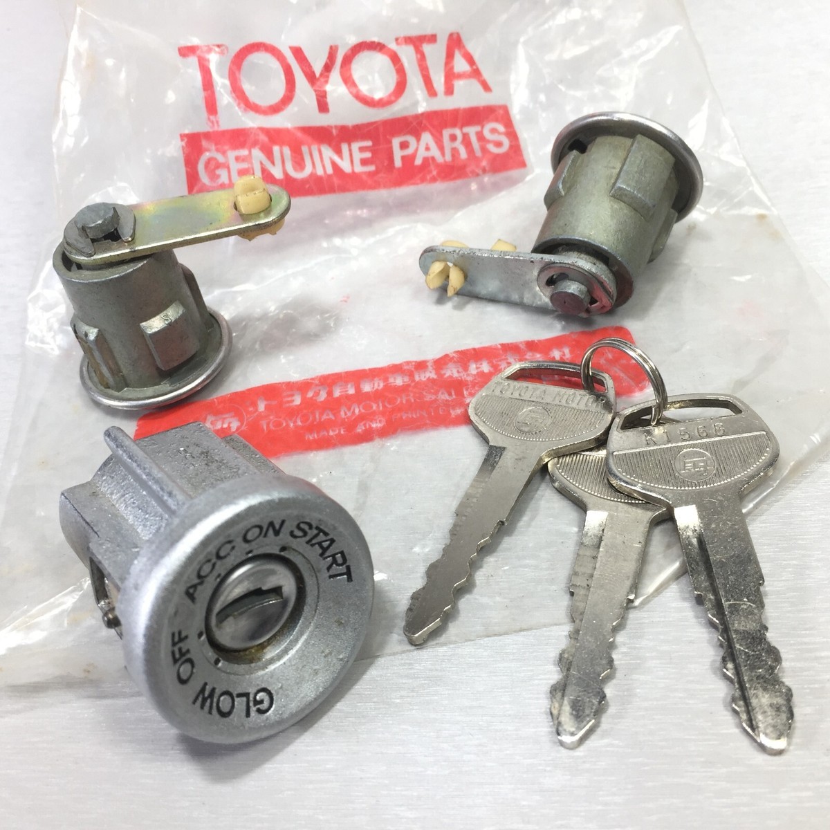 Toyopet Toyota Corona RT40 Cylinder Key Ignition Switch Lock Door