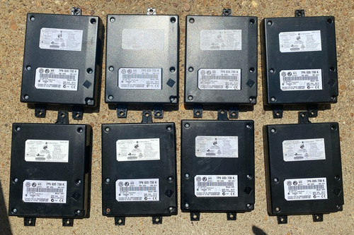 Volkswagen VW Passat Golf Jetta Eos Bluetooth Phone Interface Module 7P6035730 K