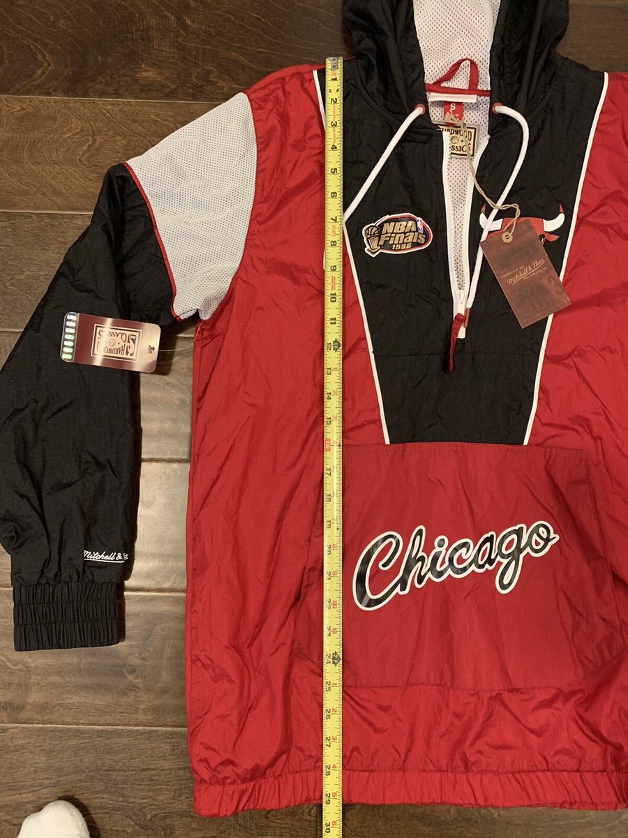 シカゴブルズ 綿入りジャンパー　フード付き Unisex Black Chicago Bulls Speedway Nylon Varsity Full-Zip