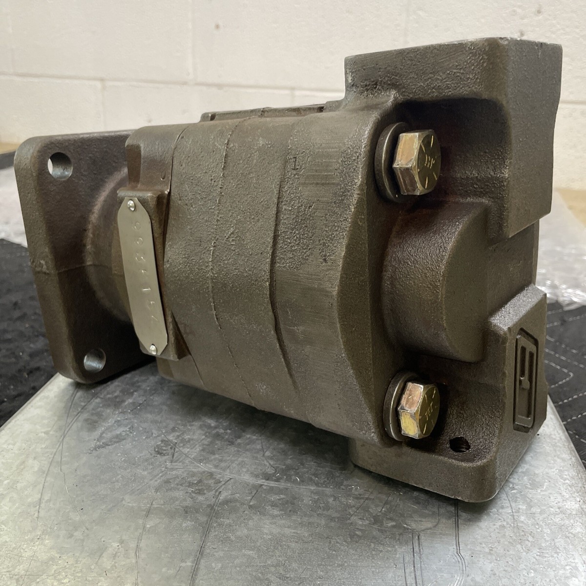 PARKER 3235030002 Hydraulic Pump *MADE IN USA | eBay