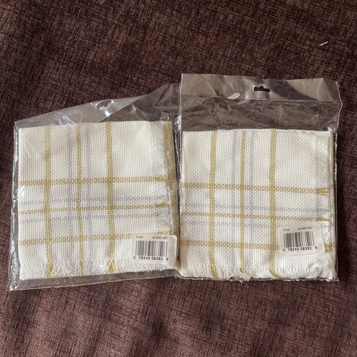 TWO NEW Charles Craft Placemat Cross Stitch 14 ct Silver/Gold/White HTF Holiday - Picture 3 of 4