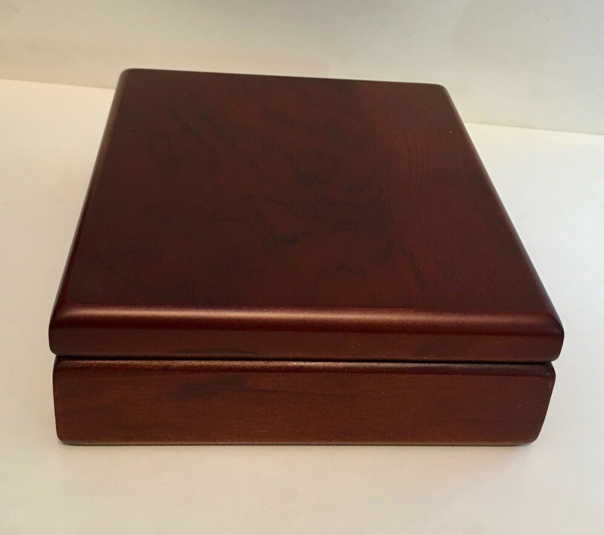 Brookstone - 6 - Piece Rosewood Wine Set - Elegant Essentials