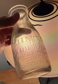 Shamokin PA Milk Bottle Sanitary Milk Co Pint Size Registered Coal Region Old.