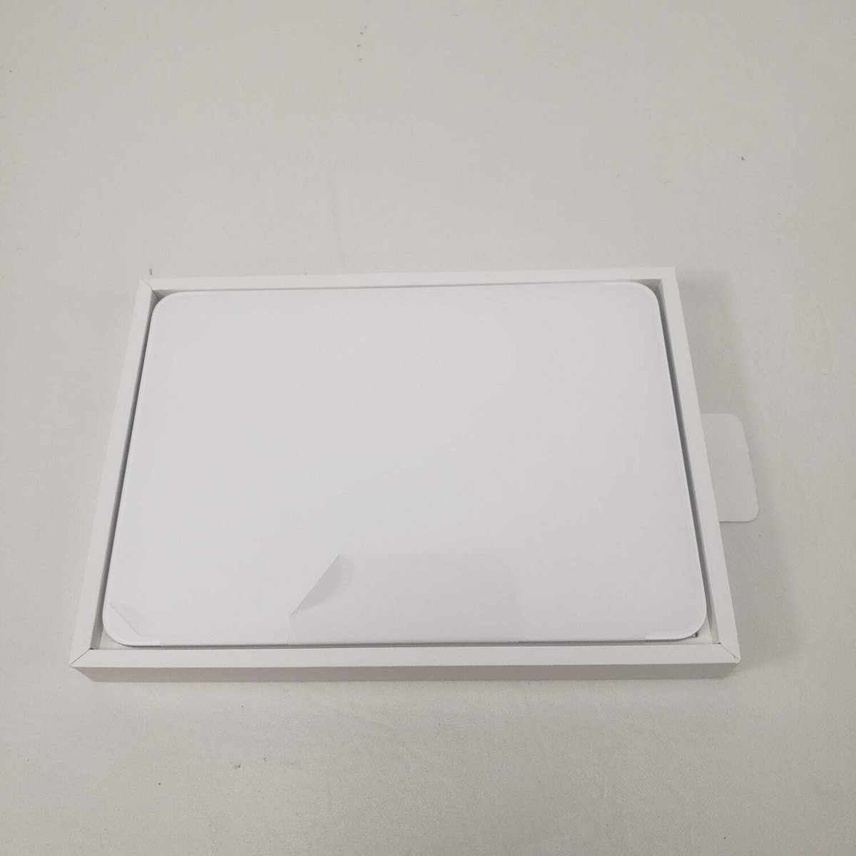 51⚫️Apple Magic Trackpad ホワイト RI1001-1 Magic Trackpad