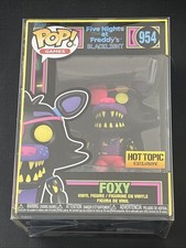 Funko Pop! Five Nights At Freddy's Blacklight Foxy #954 Hot Topic con protector