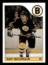Ray Bourque Bruins 1985 Topps Hockey Card #40