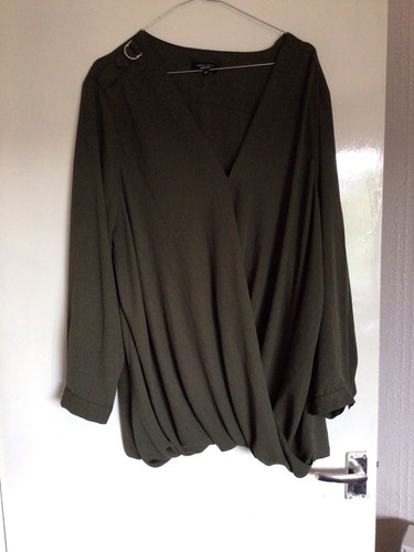 New Look Inspire Women's Size 22 Khaki Green Long Sleeved Top Used Vgc.