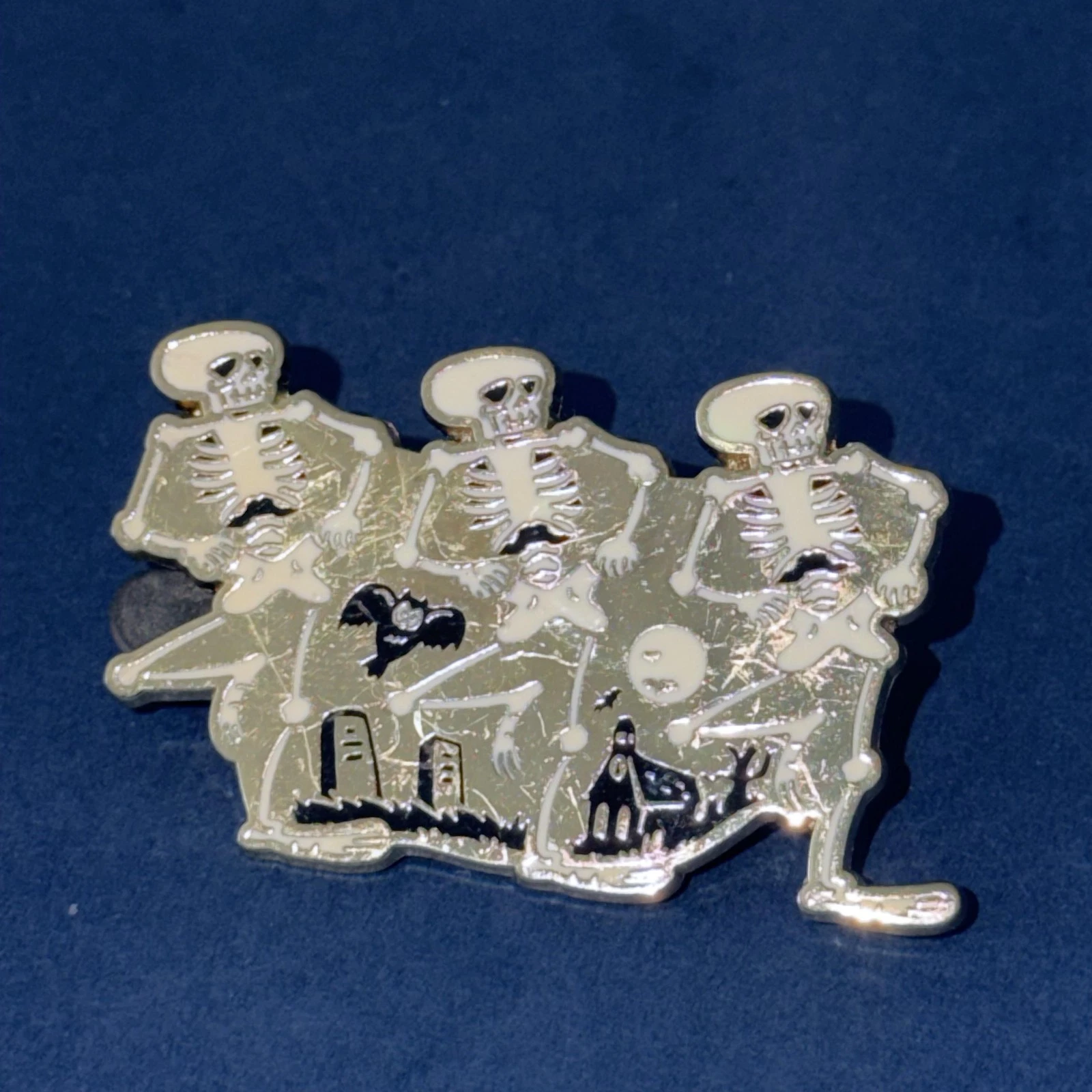 Disney Parks Dancing Skeletons Graveyard Halloween Enamel Trading Pin Gold Tone