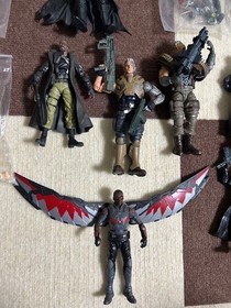 Marvel Legends & S.H. Figuarts Action Figure Set 11 pezzi, alcune dogane, nes...