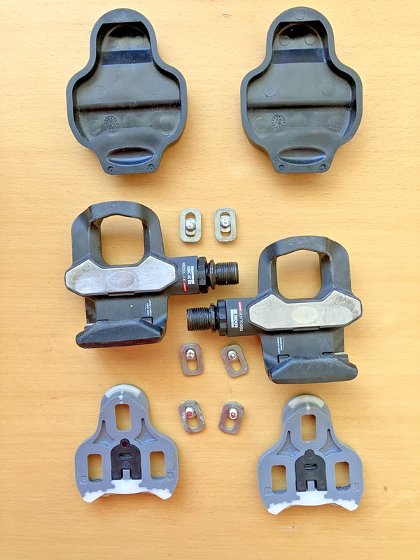 LOOK keo blade carbon pedals, with Cleats and shoe Covers