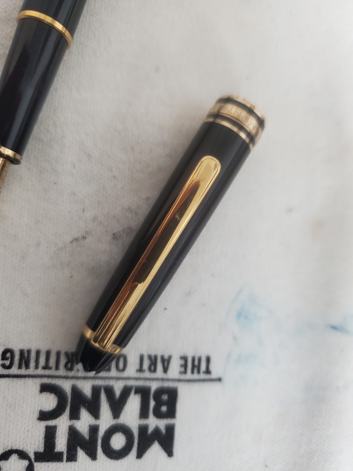 Montblanc Meisterstuck Classic 144 14k Fountain Pen