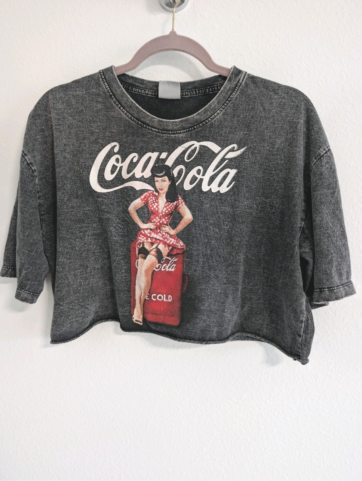 Coca-Cola Retro Graphic Print Cropped Short Sleeve Cotton T-Shirt Black M