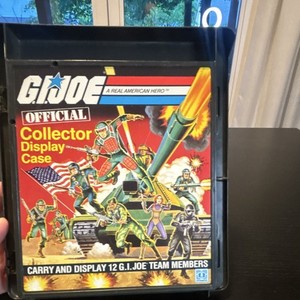 Hasbro G.I. Joe 12-Figure 3.75in Display Carrying Case Portable Wall Mount, 8095