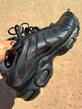 Nike Air Max Plus TN Triple Black Men's Low Top Lace Up Sneakers AJ2029-001