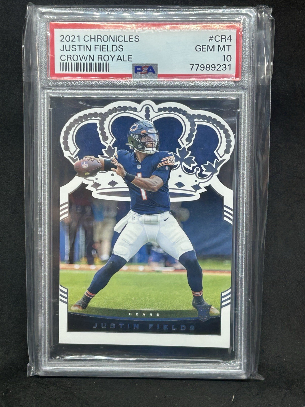 2021 Panini Chronicles Crown Royale Die-Cut Justin Fields RC PSA 10 Sb8