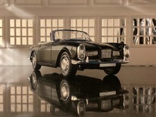 Facel Vega convertible 1:43 diecast by Solido