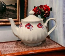 Vintage Red Hat Society Teapot Red Hat Ladies White & Red 10"T x 5.5" W Darice