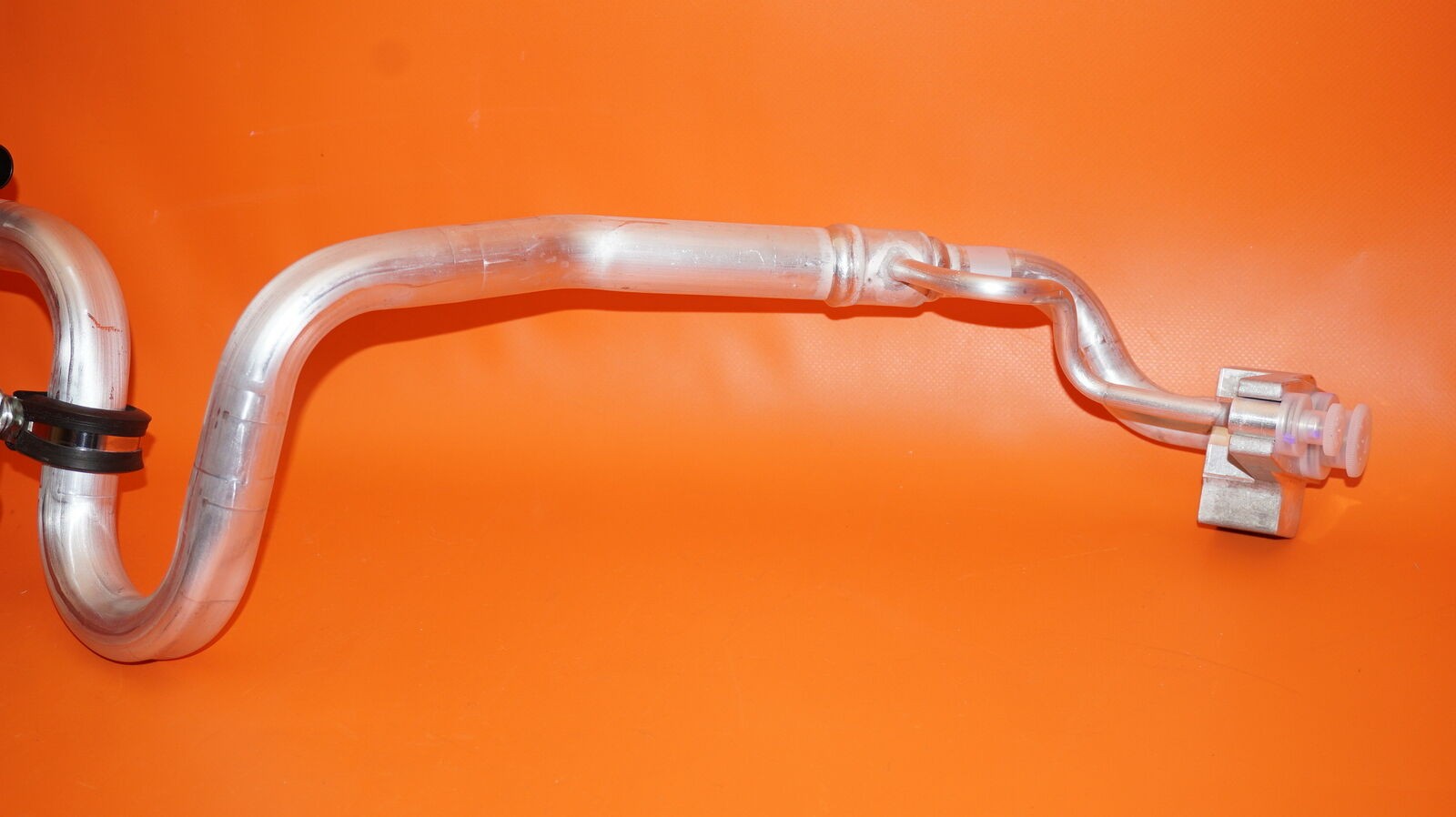 MASERATI GHIBLI AC LINE LOW PRESSURE DELIVERY FLEX HOSE 2014 2015 2016 670035061