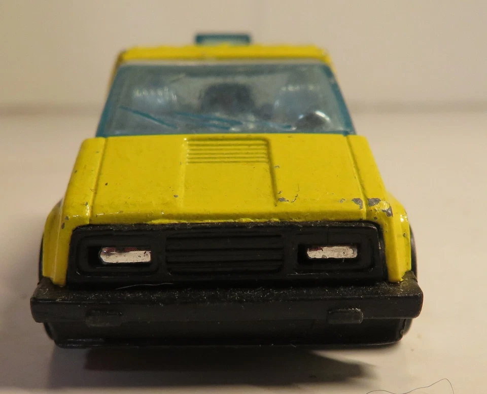 Vintage 1978 Hot Wheels Yellow Inside Story Van 1:64 Diecast Good Used Rare - Image 4 of 4