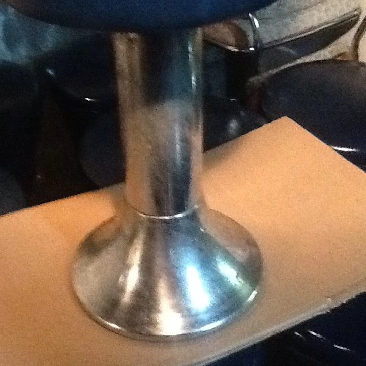 13 taburetes de bar retro estilo hongo 24" de colección - bases cromadas con asientos de 14" Foto 3 de 4