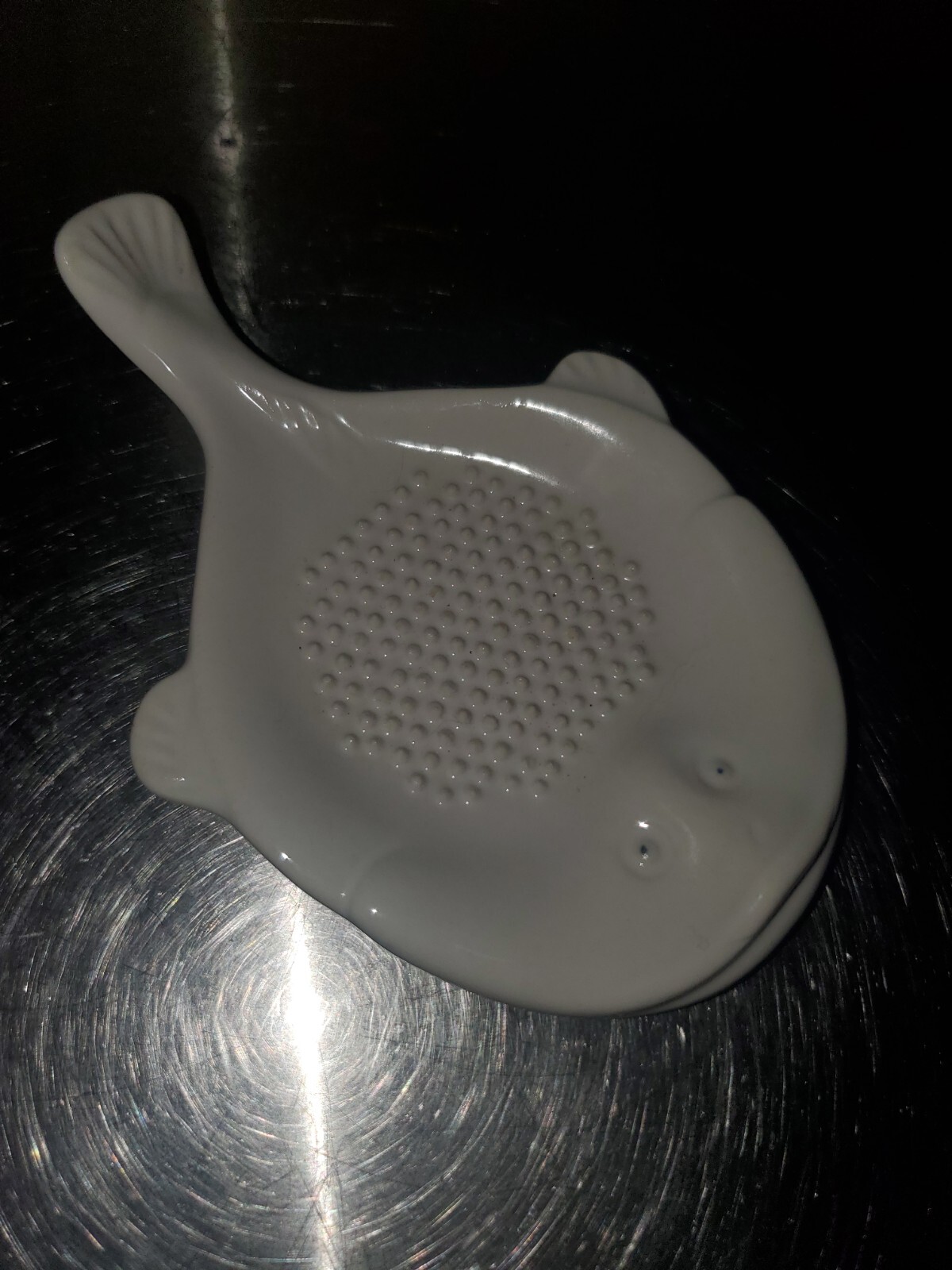 Ginger Garlic Wasabi Grater Dish Fish Flounder White Porcelain Japan Keilen Ltd.