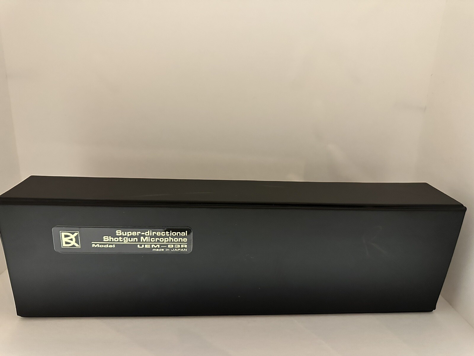 DAK UEM83R SuperDirectional Shotgun Microphone with Stand Electret