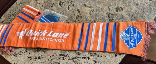 (2) Quick Lane Bowl Ford Field orange blau weiß Erwachsene Schal & (1) Mütze NEU - Bild 4 von 6