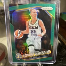 2025 Panini Prizm WNBA Green Courtney Vandersloot Chicago Sky