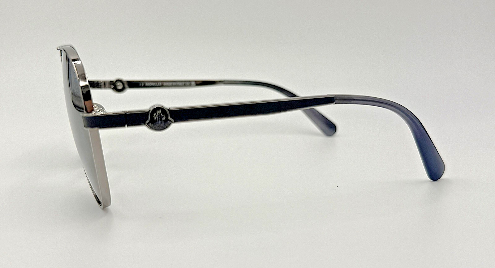 Authentic MONCLER Vizta ML0263 14A Silver w/Gray Lens Metal Aviator Sunglasses thumbnail 4