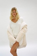 Oversized Urban Outfitters Ivory Colored Cream Faux Fur Sherpa Hooded Pullover