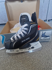 Bauer Supreme One.20 youth hockey skates 11R with guards and box